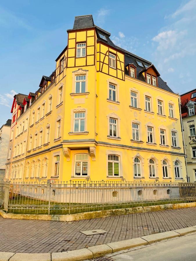 "Glueck Auf" Lichtdurchflutete Schicke Ferienwohnung In Zwickau Exterior photo